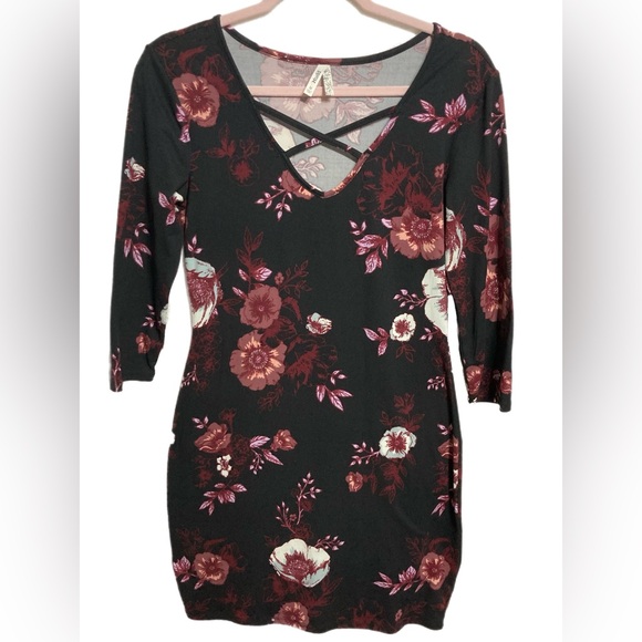 MUDD Medium Floral Dress Burgandy Multicolor Stretch EUC! E9163 - Picture 1 of 15